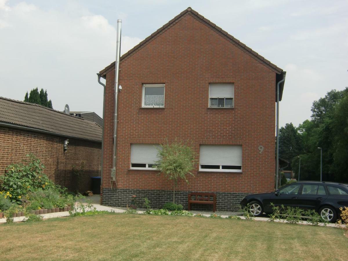 Domi'S Gaestehaus Bergheim  Bagian luar foto