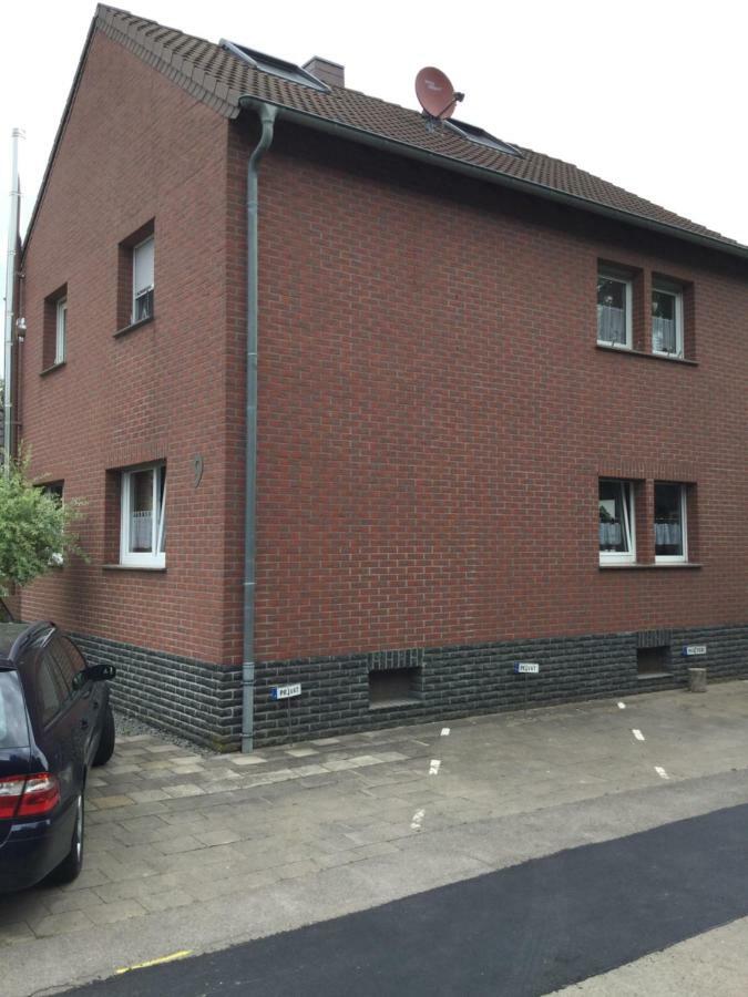 Domi'S Gaestehaus Bergheim  Bagian luar foto